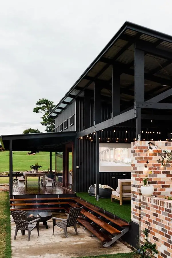 مزرعة للإقامة Thirlestane Farm Cottage & Barn Cooroy أستراليا